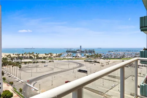 488 E OCEAN BOULEVARD #1114