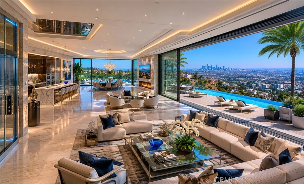 8875 THRASHER West Hollywood, CA 90069