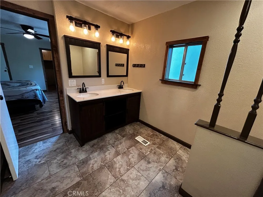 15305 Western Mine Road Middletown, CA 95461