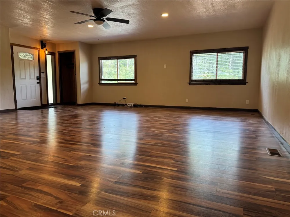 15305 Western Mine Road Middletown, CA 95461
