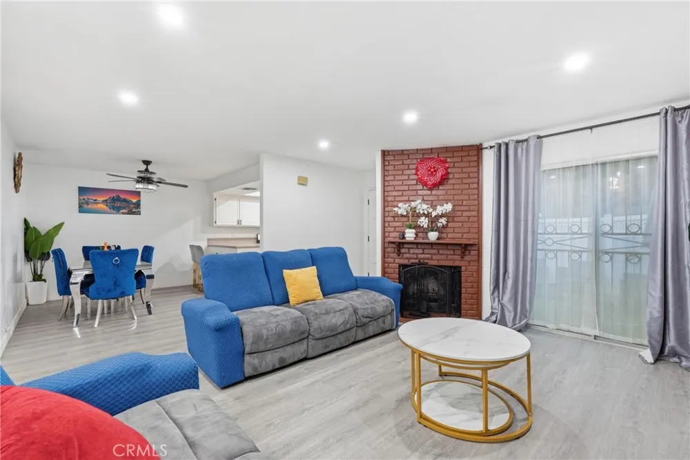 8350 Burnet #12 North Hills, CA 91343
