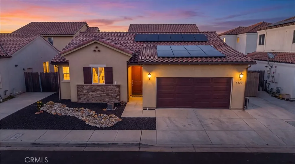 4437 La Joya Guadalupe, CA 93434