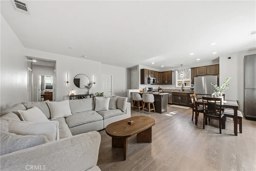 4437 La Joya Guadalupe, CA 93434