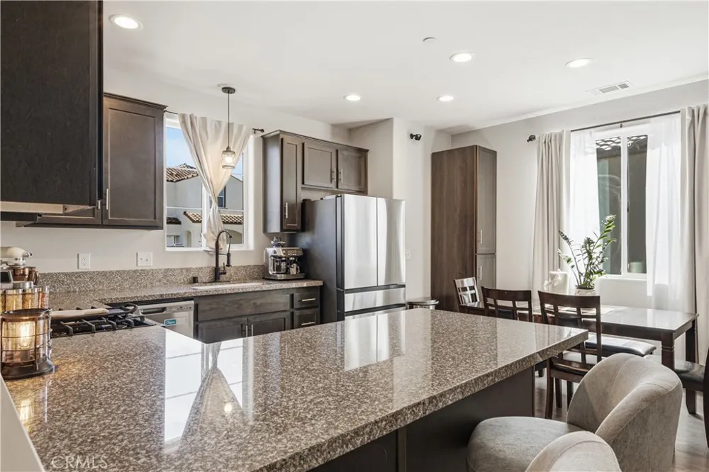 4437 La Joya Guadalupe, CA 93434