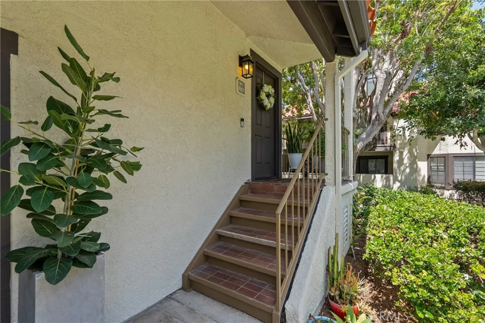 2017 Majorca DR Oxnard, CA 93035