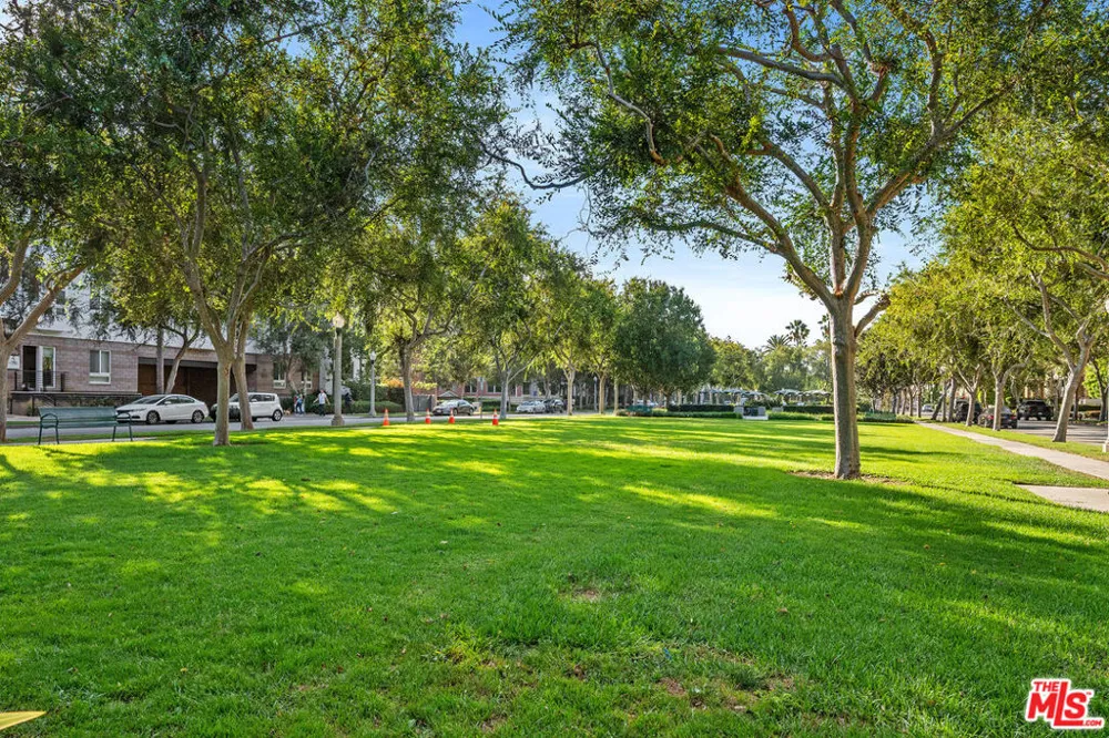 6400 Crescent Parkway #217 Playa Vista, CA 90094