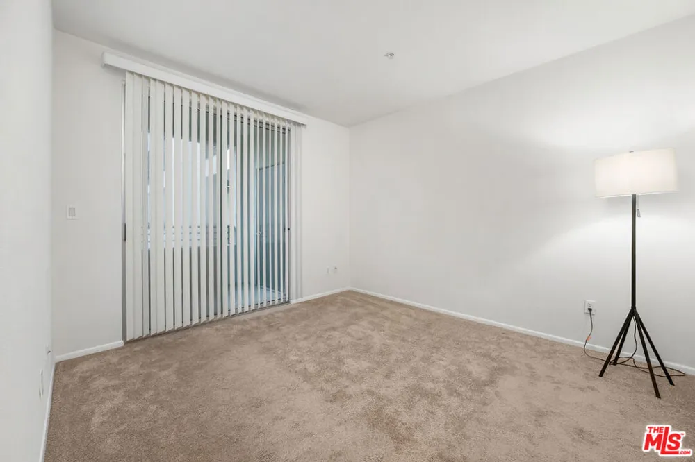 6400 Crescent Parkway #217 Playa Vista, CA 90094