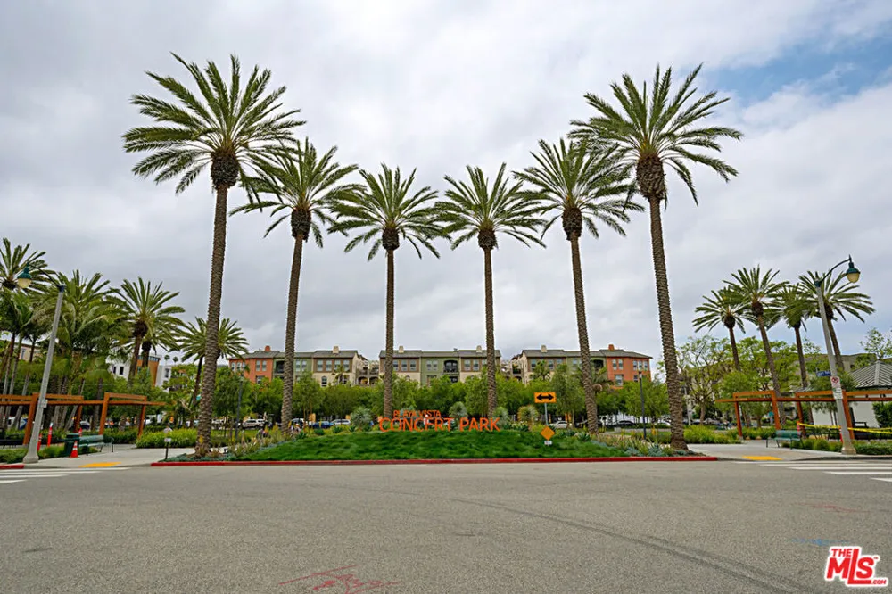 6400 Crescent Parkway #217 Playa Vista, CA 90094