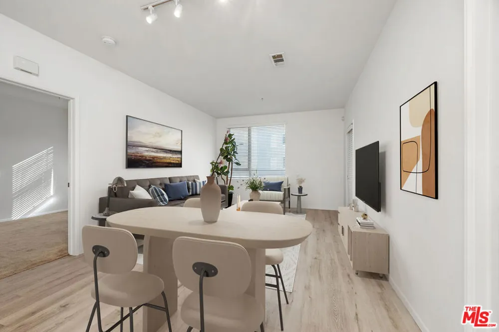 6400 Crescent Parkway #217 Playa Vista, CA 90094