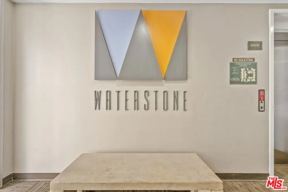 6400 Crescent Parkway #217 Playa Vista, CA 90094
