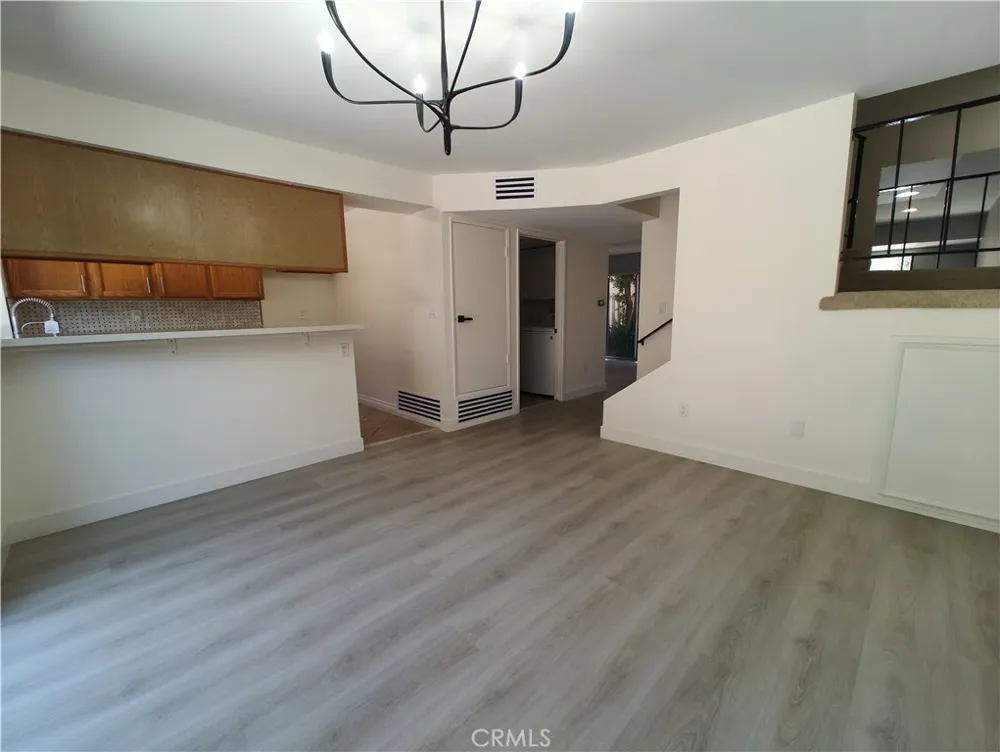 10125 De Soto Avenue #42 Chatsworth, CA 91311