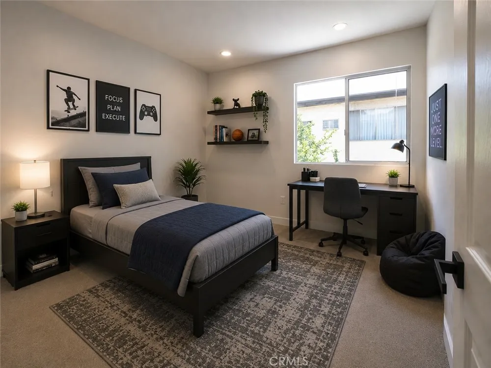 10125 De Soto Avenue #42 Chatsworth, CA 91311