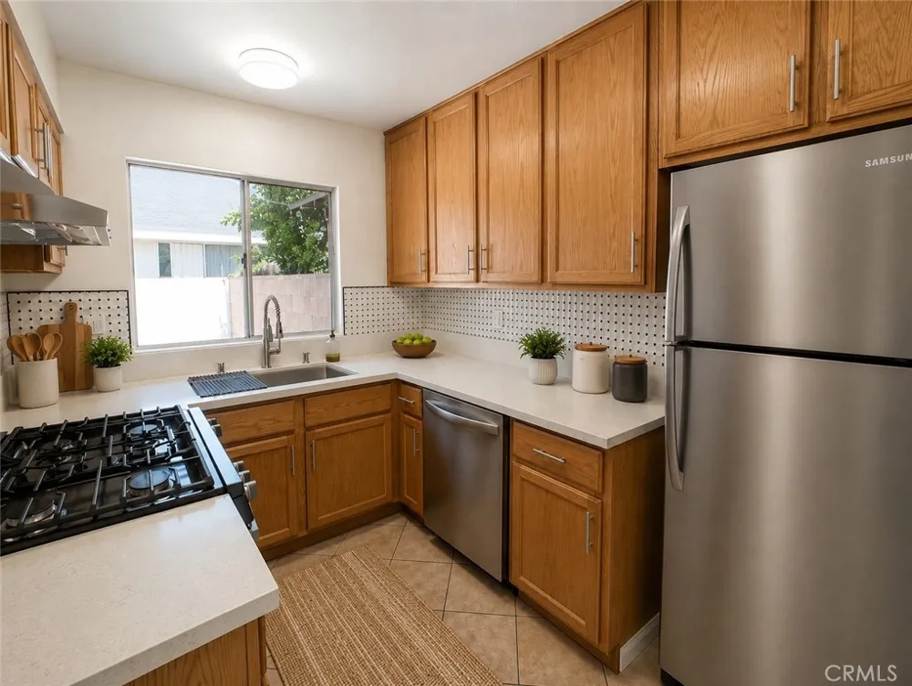 10125 De Soto Avenue #42 Chatsworth, CA 91311