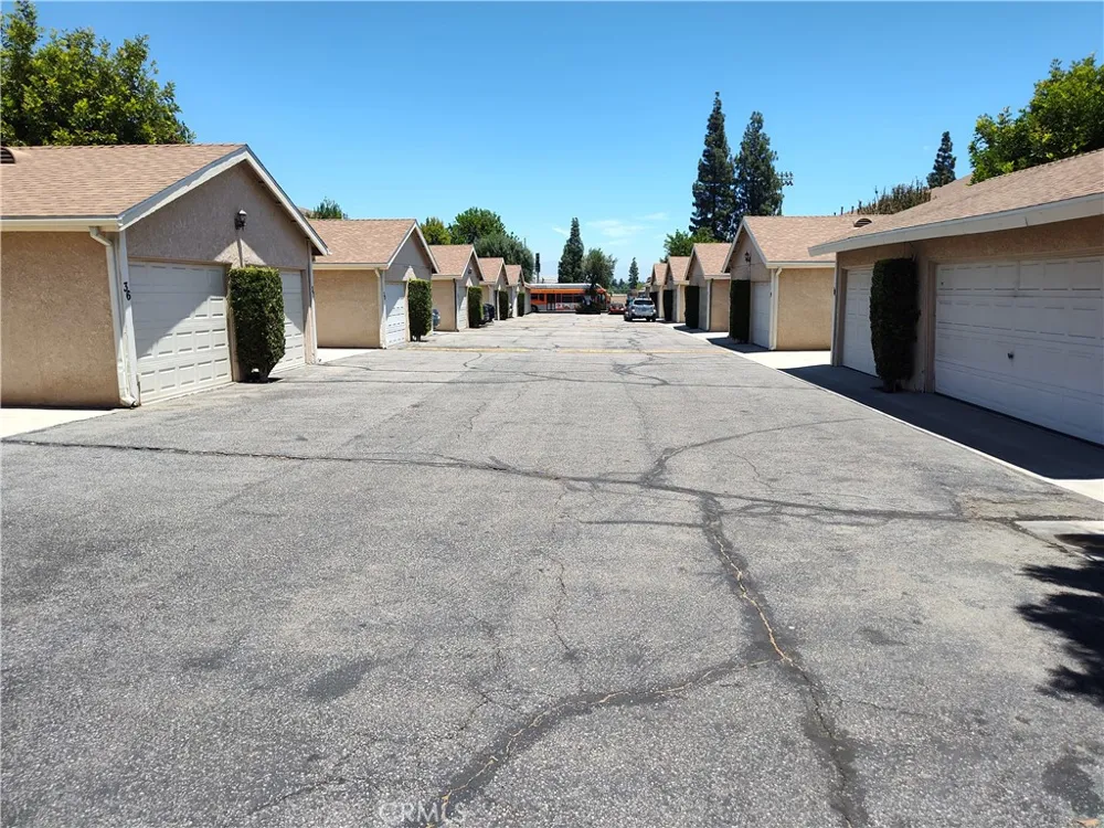 10125 De Soto Avenue #42 Chatsworth, CA 91311