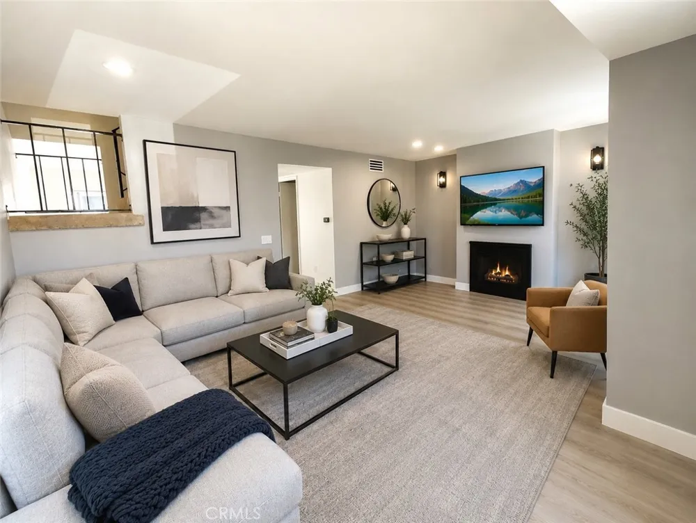 10125 De Soto Avenue #42 Chatsworth, CA 91311