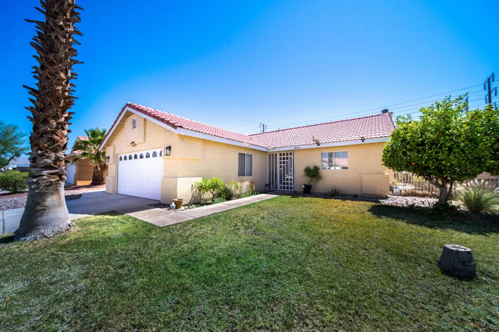 33860 Bell Road Thousand Palms, CA 92276