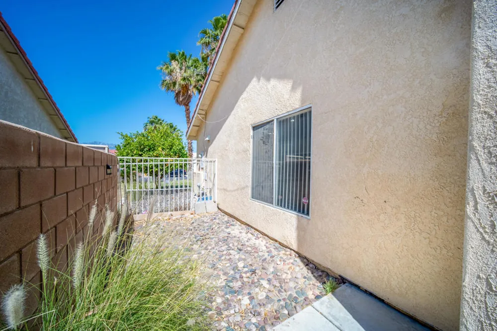 33860 Bell Road Thousand Palms, CA 92276