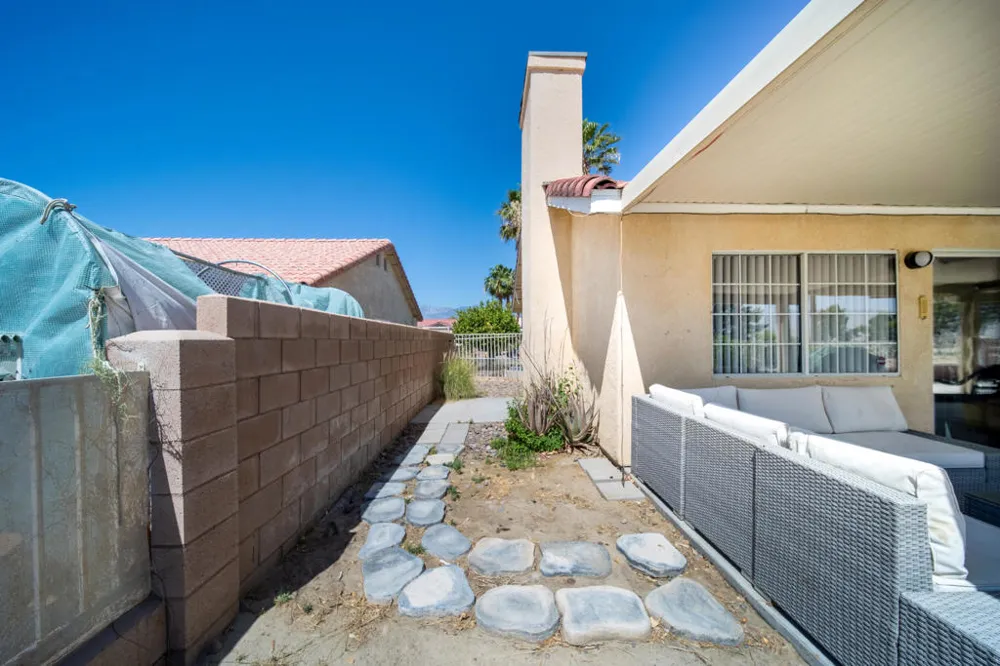 33860 Bell Road Thousand Palms, CA 92276