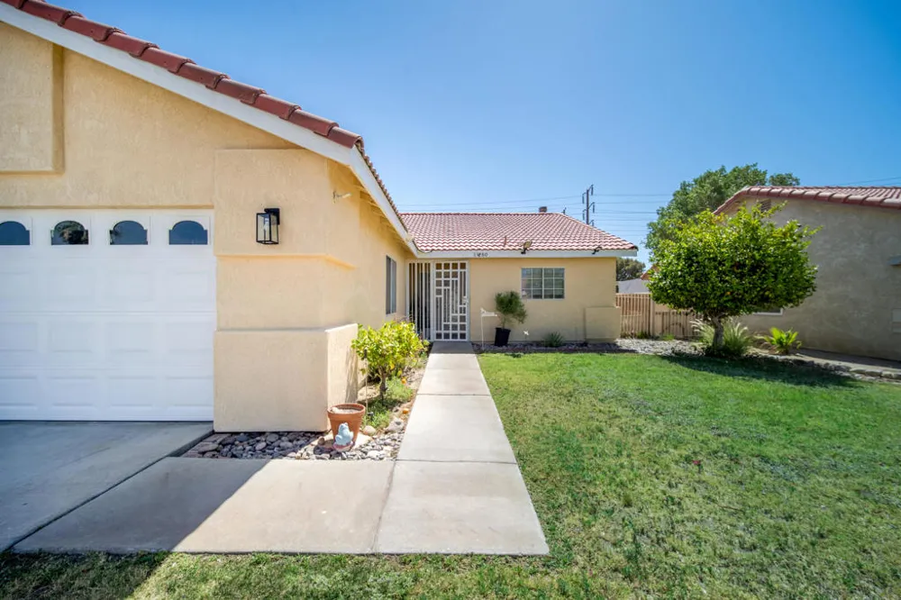 33860 Bell Road Thousand Palms, CA 92276
