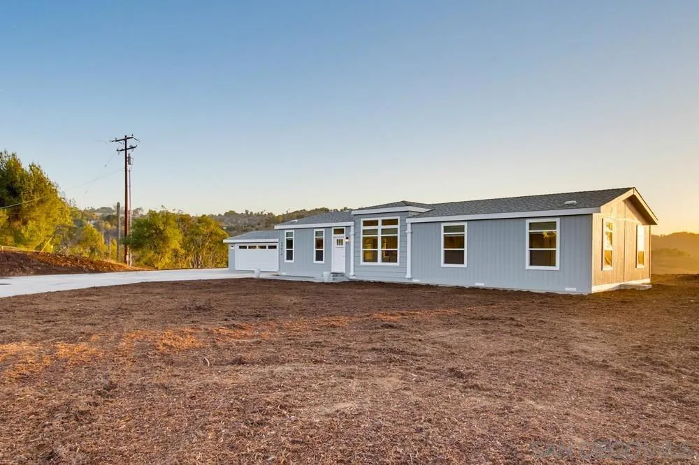 29616 Anthony Rd Valley Center, CA 92082