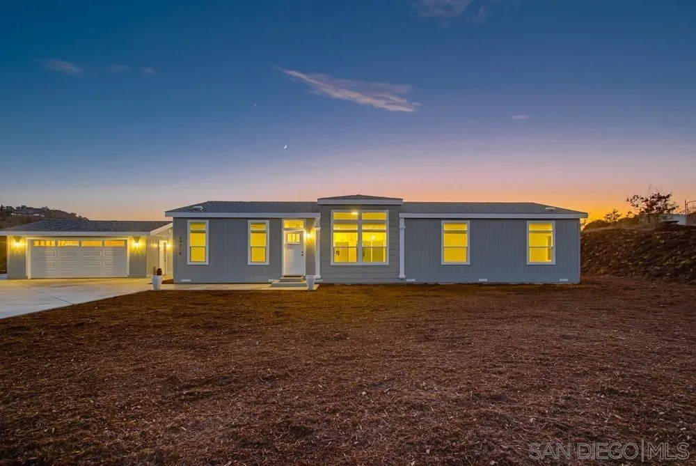 29616 Anthony Rd Valley Center, CA 92082