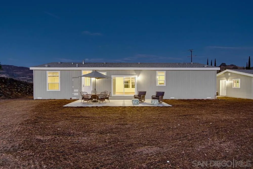 29616 Anthony Rd Valley Center, CA 92082