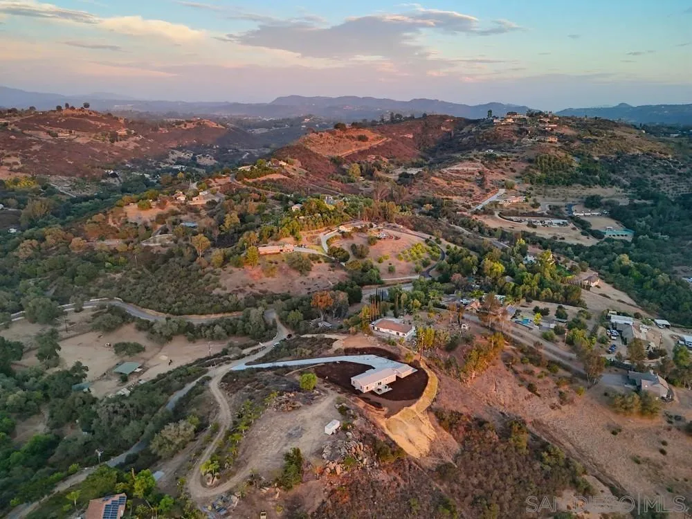 29616 Anthony Rd Valley Center, CA 92082