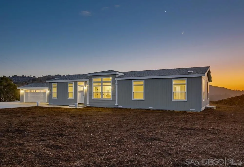 29616 Anthony Rd Valley Center, CA 92082