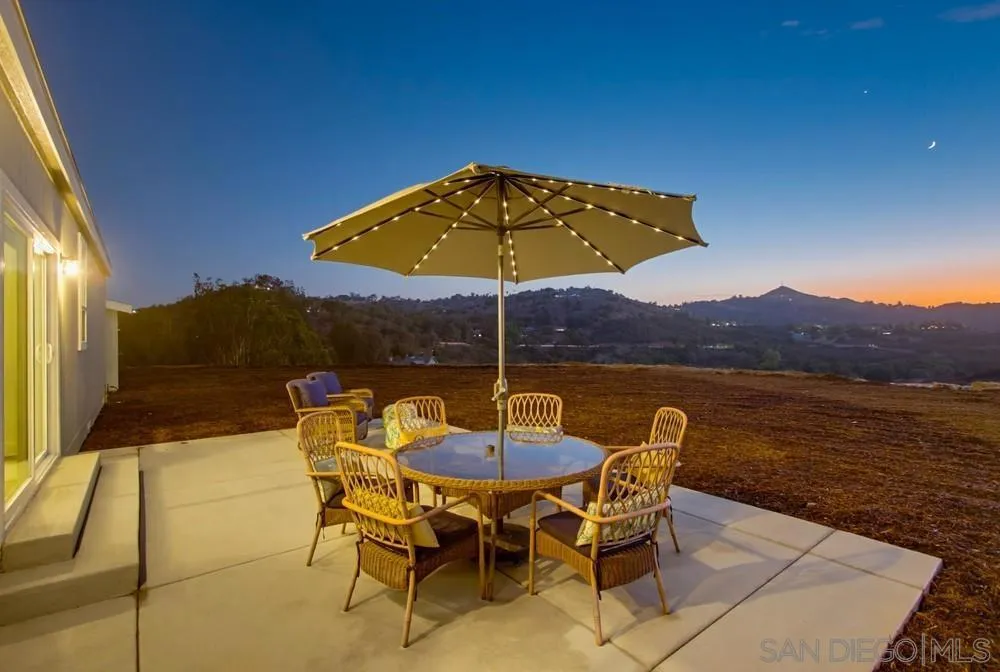 29616 Anthony Rd Valley Center, CA 92082