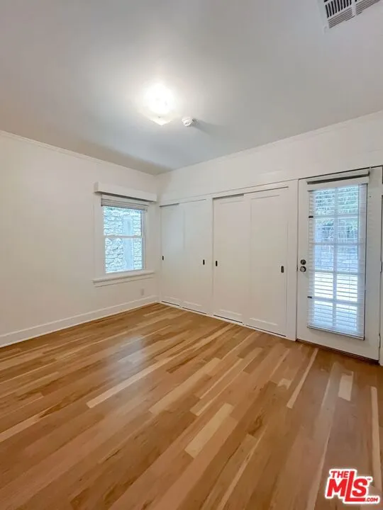 1233 Ozeta Terrace Los Angeles, CA 90069