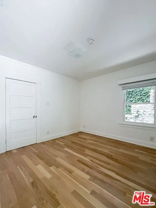 1233 Ozeta Terrace Los Angeles, CA 90069