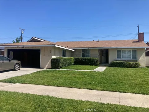145 E Quincy