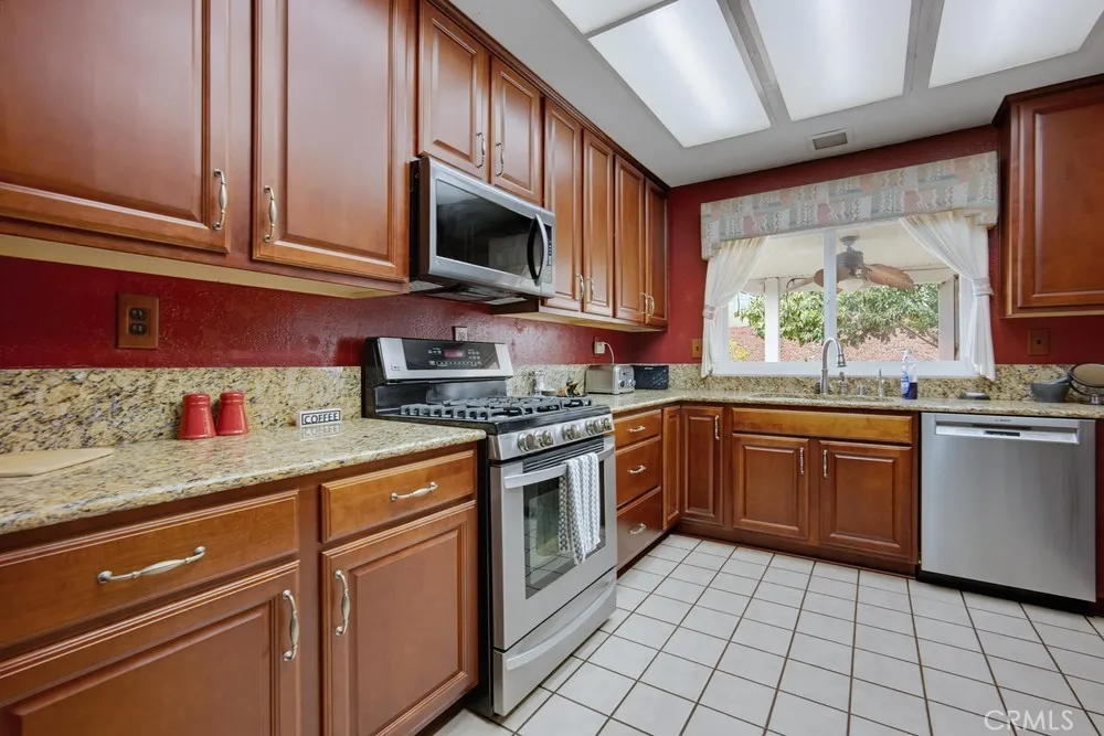 1423 Purdue Upland, CA 91786