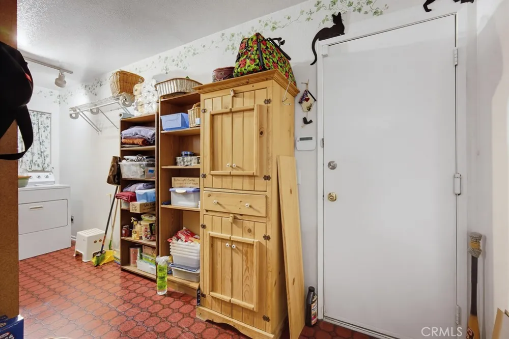 1423 Purdue Upland, CA 91786