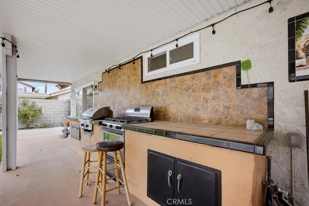 1423 Purdue Upland, CA 91786
