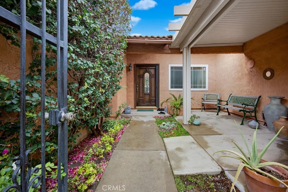 1423 Purdue Upland, CA 91786
