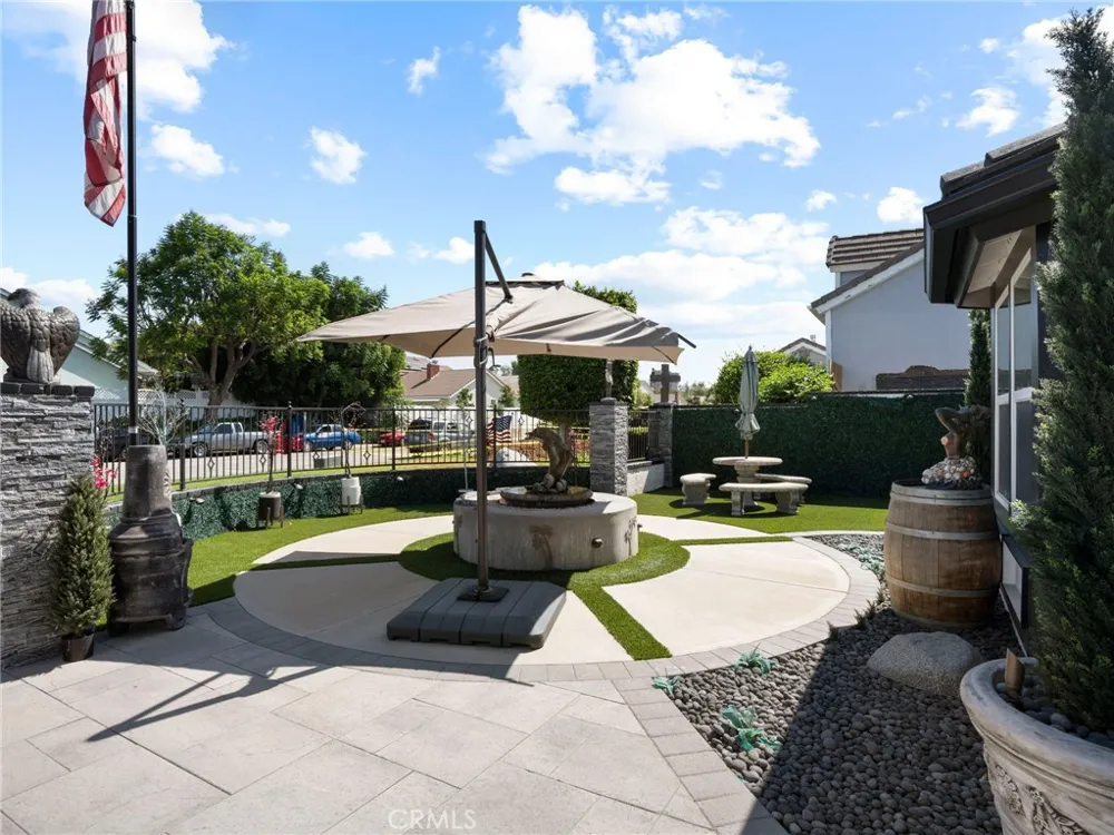 16740 Oak Burl Yorba Linda, CA 92886