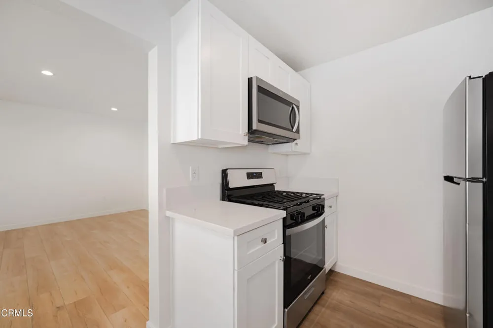 627 E Magnolia Boulevard #A Burbank, CA 91501