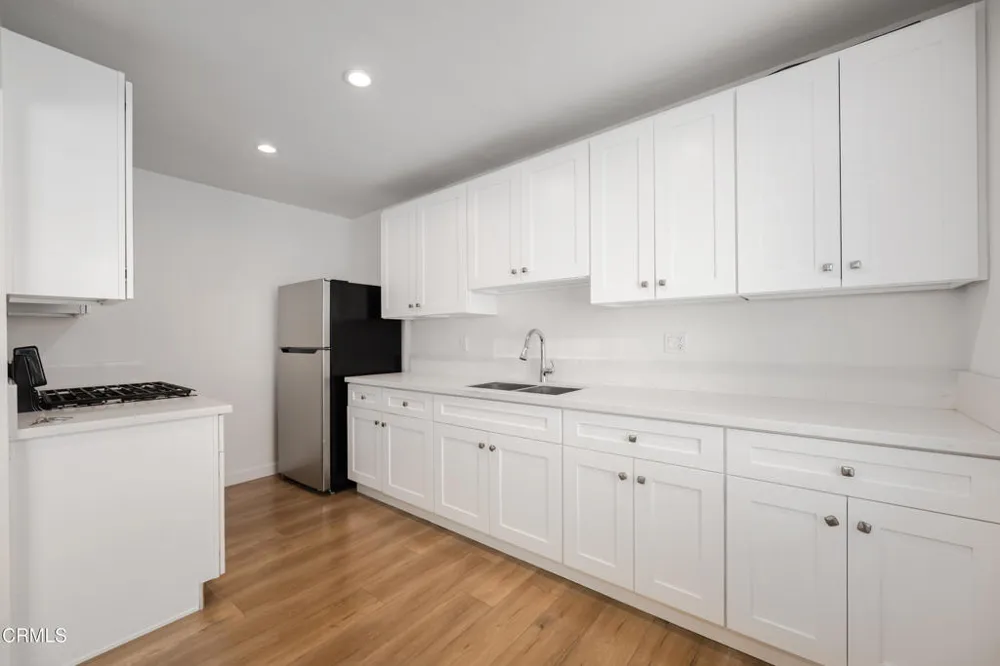 627 E Magnolia Boulevard #A Burbank, CA 91501
