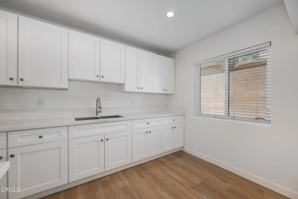 627 E Magnolia Boulevard #A Burbank, CA 91501
