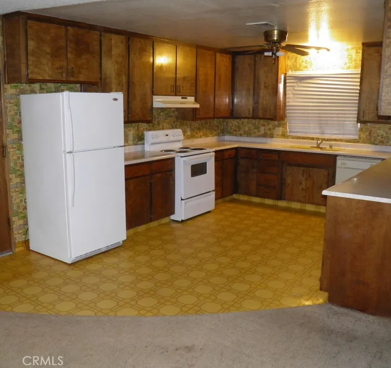 7860 Road 252 Terra Bella, CA 93270
