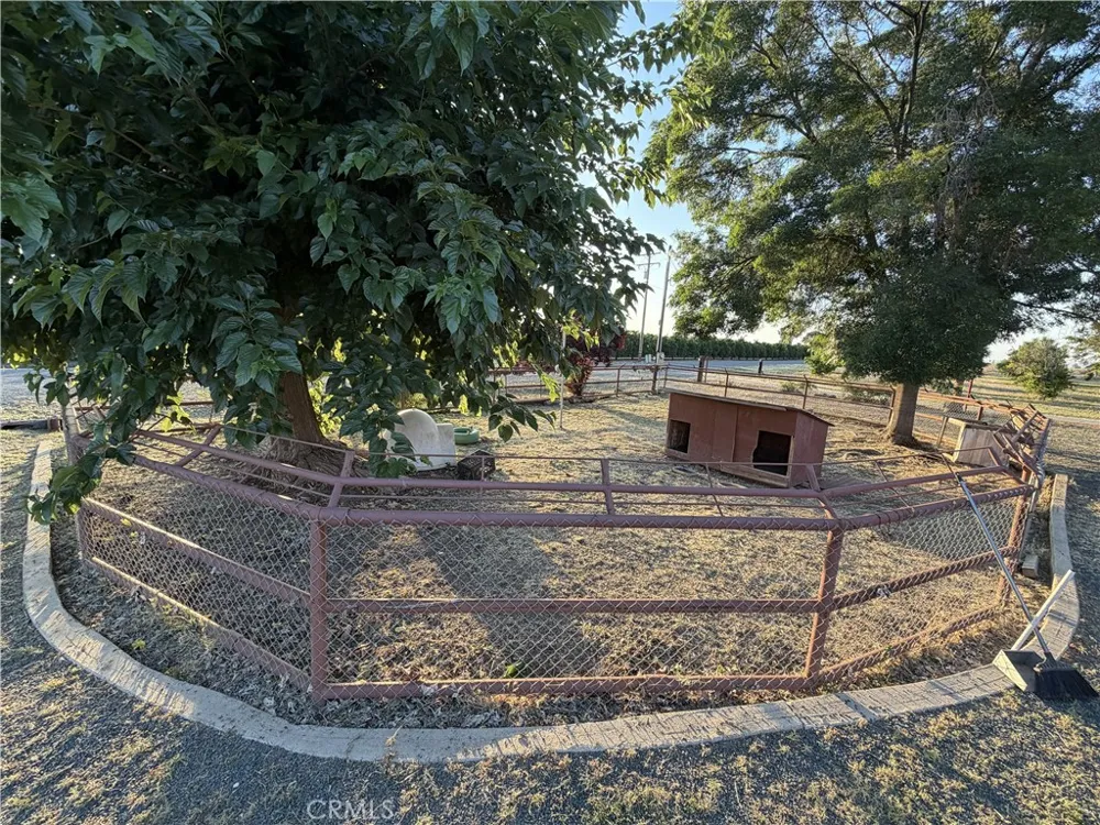 7860 Road 252 Terra Bella, CA 93270