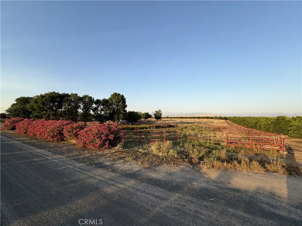 7860 Road 252 Terra Bella, CA 93270