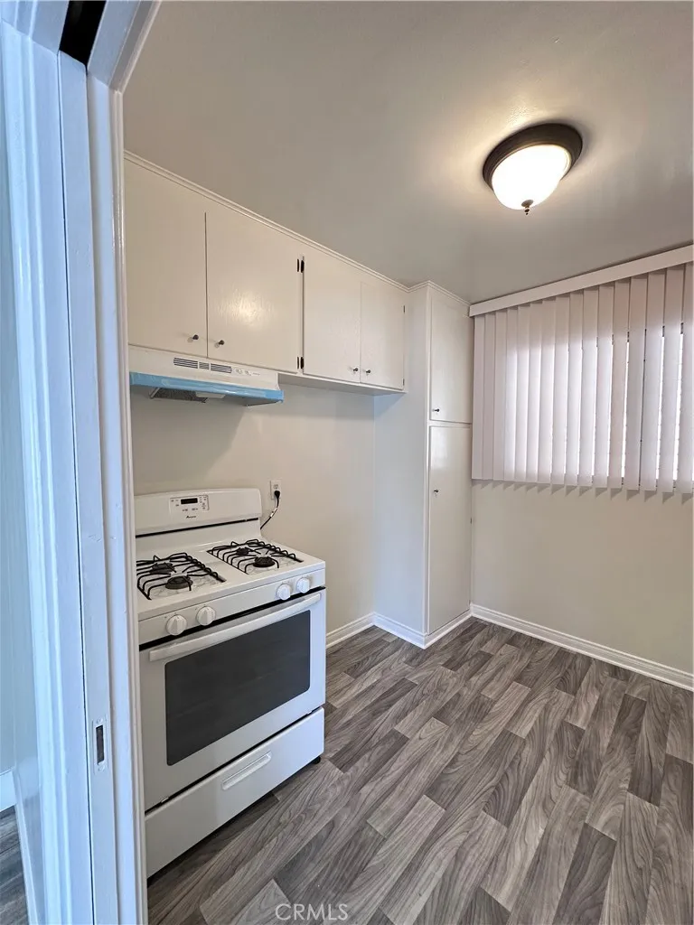 13520 Rye Street Sherman Oaks, CA 91423