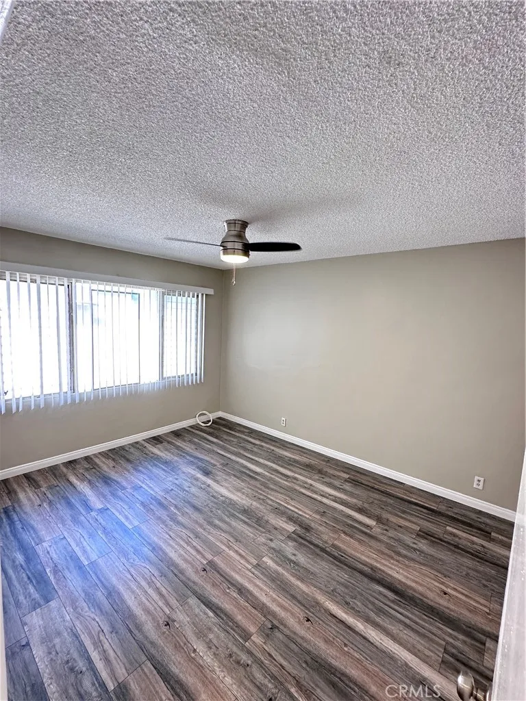 13520 Rye Street Sherman Oaks, CA 91423