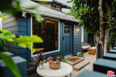 1398 Serrano Avenue