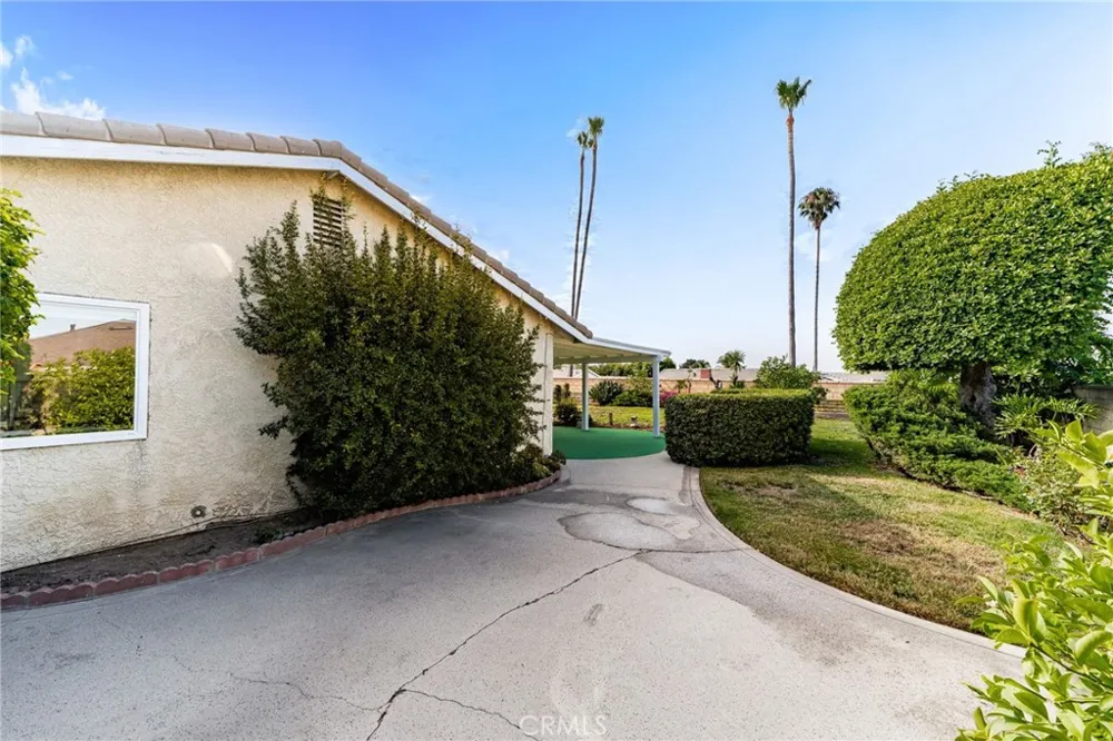 1348 Hickory La Verne, CA 91750