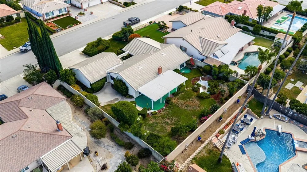 1348 Hickory La Verne, CA 91750