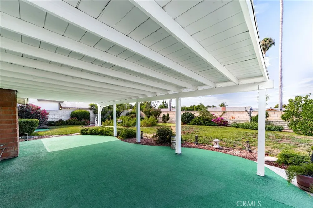 1348 Hickory La Verne, CA 91750