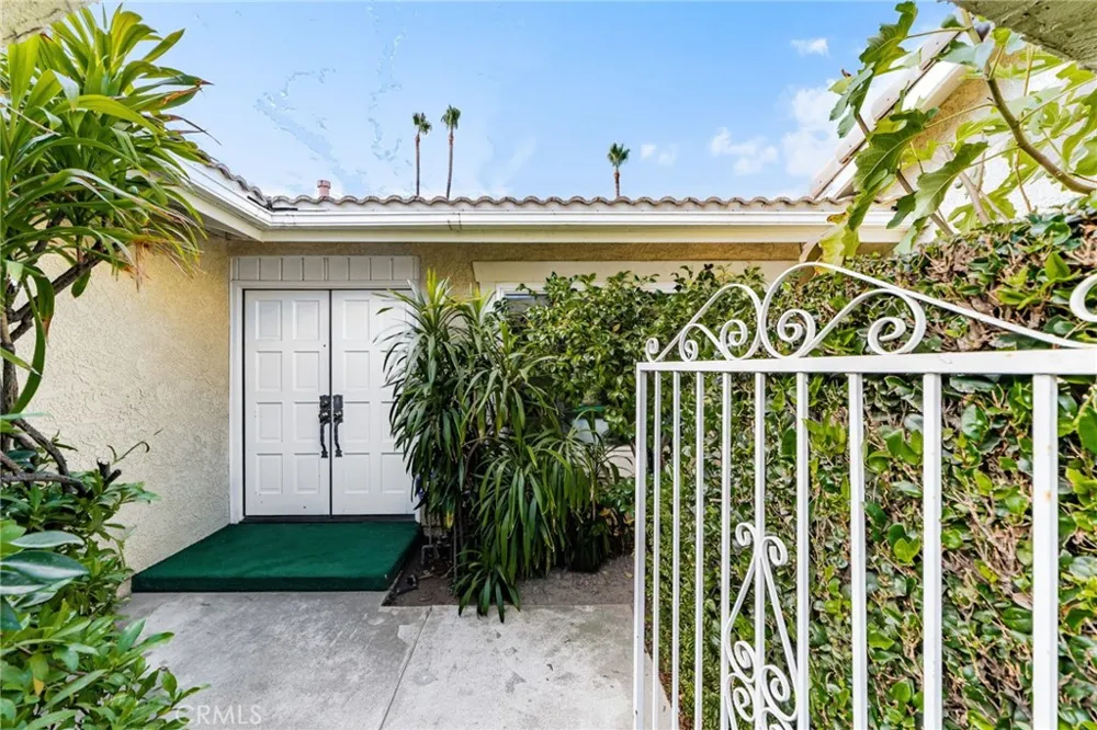 1348 Hickory La Verne, CA 91750